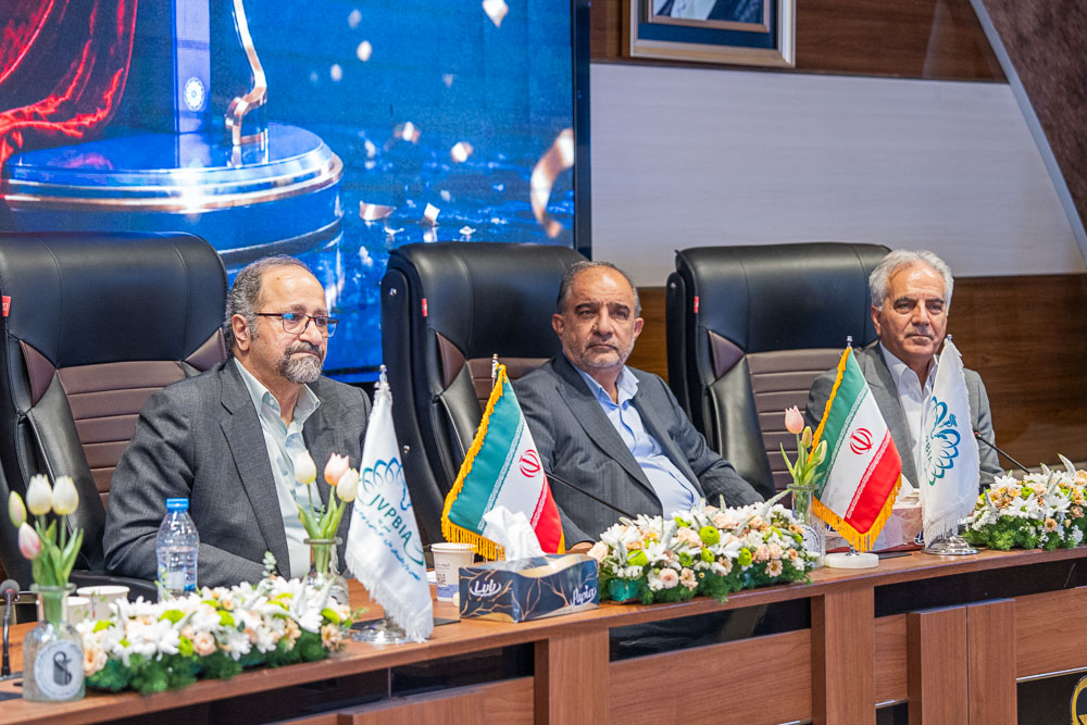 آیین رونمایی از دارونامه دامپزشکی ایران
